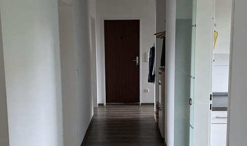 4-Zimmer-Wohnung mit Garage u. Keller, Unabhängig mit Wärmepumpe u. PV Strom
