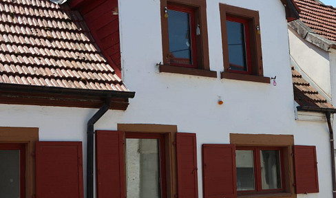Sanierungsprojekt mit Geschichte: Raum für Ihre Wohnträume & Werkstatt in 67591 Wachenheim
