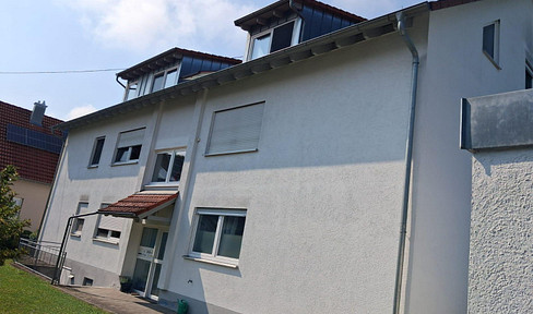 3-Zimmer-Terrassenwohnung mit Carport und Gartenanteil in Neu-Ulm/Burlafingen