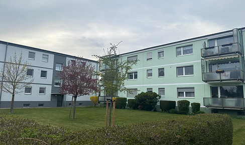 Exklusiv modernisierte 3-Zimmer-Wohnung mit Südbalkon, neuem Bad & Einbauküche