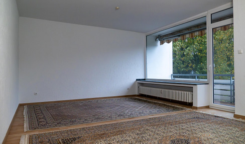 Renovated 4-room apartment soon available for rent in Duisburg-Mittelmeiderich.