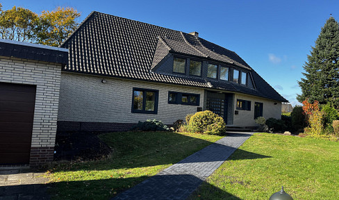 Modernly renovated detached house | 141 m² | 5 rooms | Garage | Garden | Weyhe-Erichshof.