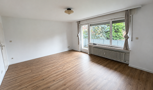 Frisch renoviertes Apartment mit neuer Einbauküche und Balkon