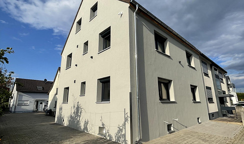 Solide Kapitalanlage mit Zukunft 7,4% Rendite— Mehrfamilienhaus und Baugrundstück in einem Paket