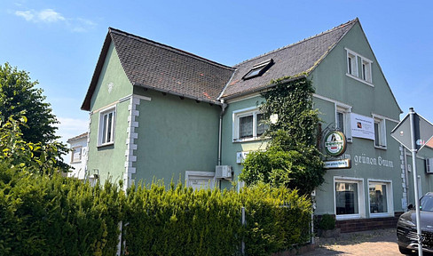 Former restaurant and guesthouse "Zum grünen Baum" in Zschepplin for sale.