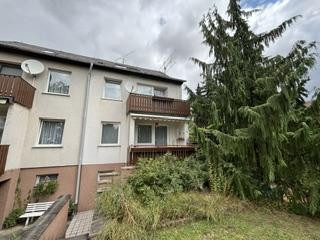 Charming detached house with a balcony, garage, and garden – your new home in Prausitz.