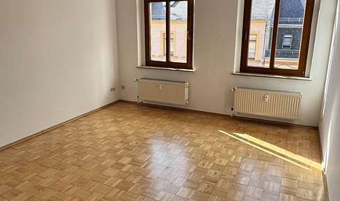 Helle 2-Zimmer-Wohnung mit Balkon & EBK in ruhiger Lage – ideal für Singles
