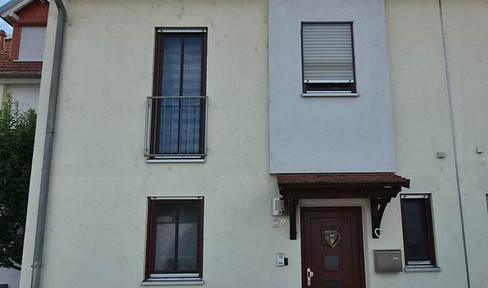 Well-maintained semi-detached house with a large terrace and a fully finished basement.