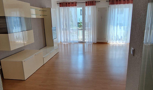 Move in and feel at home – renovated 2-room apartment with a southwest-facing balcony, underground parking, and a Nolte kitchen in Baden-Baden.