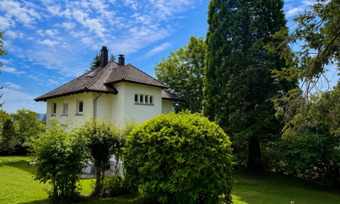 #Secluded location #Garden resembling a park #South-facing slope #Luxury villa #Two-family house #No commission fees.