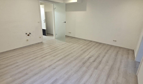 Nymphenburg/Obermenzing - No commission - Excellent office space available immediately: 2 large rooms for rent.
