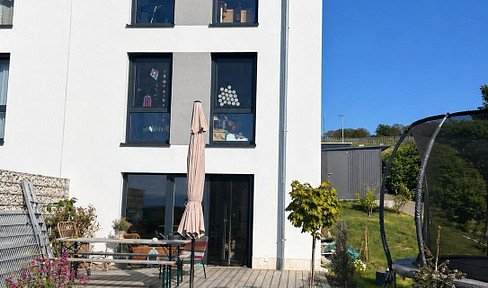 MODERNES CUBE-HAUS ZUM WOHLFÜHLEN