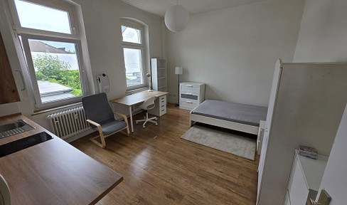 Helles Studentenzimmer möbliert, ca. 21qm, Gemeinschaftsbad/Badmitnutzung