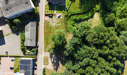 Baugrundstück mit Baufenster 700m2