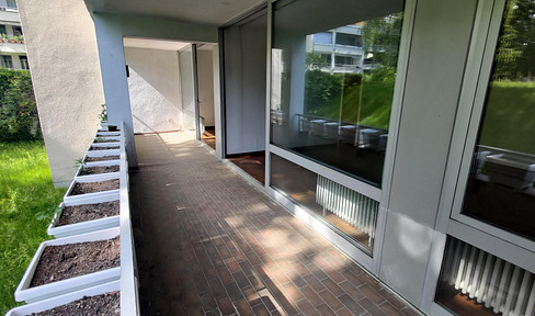 Sonnige 3 Zimmer Wohnung mit großer Loggia in Berlin Zehlendorf -Provisionsfrei-