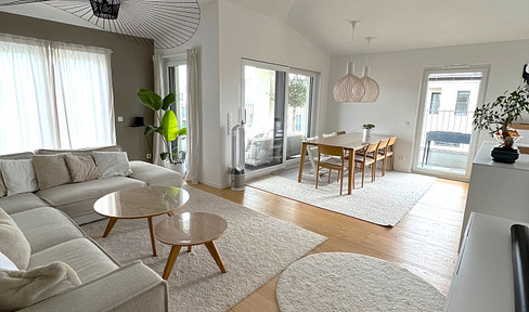 Penthouse with mountain views: Exclusive living meets outstanding infrastructure.