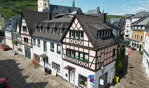 Provisionsfreies Anlageobjekt: Historisches Wohn- und Geschäftshaus am Marktplatz Ahrweiler