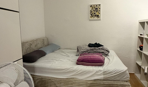 3-room apartment for rent on Natruper Straße (suitable for shared living).