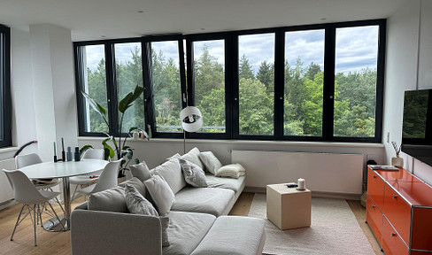 Beautiful 1.5-room apartment with walk-in closet, located on the 4th floor.