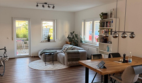Schöne 2-Zimmer-Wohnung mit Terrasse Nähe Waldrand