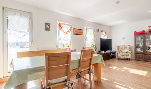 Großzügige, helle 5-Zimmer-Wohnung mit 161 m², Balkon & Stellplatz in attraktiver Lage
