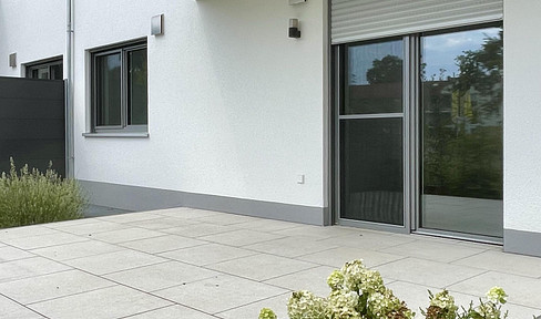 Neuwertige helle EG-Wohnung, mit Gartenanteil, zentrumsnah in Altomünster