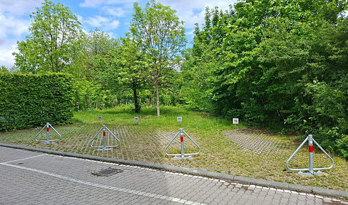 Rental of large outdoor parking spaces for cars in Munich - Sendling.
