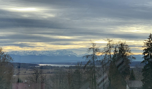 House in a very quiet, upscale residential area of Kottgeisering, with views of the Alps and the Ammersee lake.