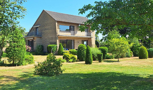 Großzügiges Einfamilienhaus in Alleinlage mit 3.250 qm Grundstück