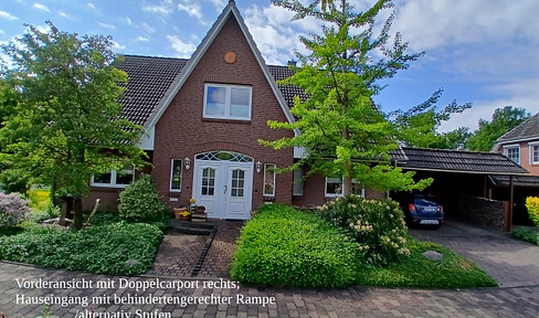 Detached single-family house with a separate apartment, located in the heart of Schleswig-Holstein.