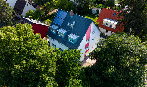 Stilvolle Erdgeschosswohnung mit großem Garten, Terrasse & Wintergarten – Erstbezug nach Sanierung