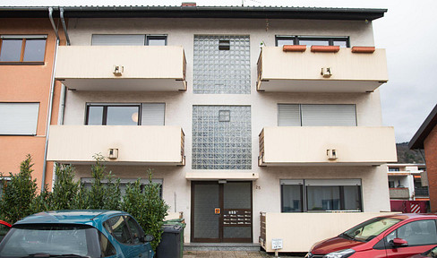 Wohnung gesucht? Schick renoviert und bereits eingerichtet