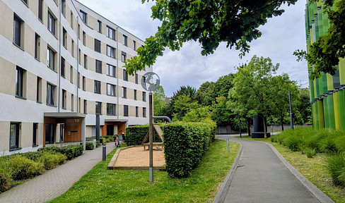 Rheinnähe, ruhige 2 Zimmer Terrassen Wohnung, Bayenthal