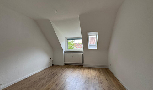 6,4% Rendite: Kernsanierte 3-Zimmerwohnung mit Einbauküche in toller Wohnanlage