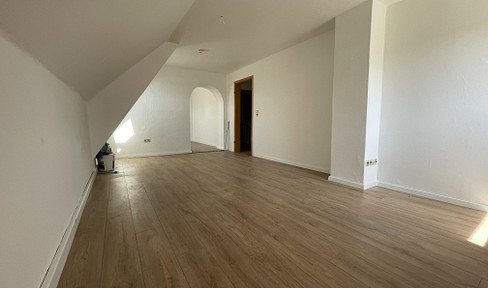 Renovated 2-room apartment, available immediately.