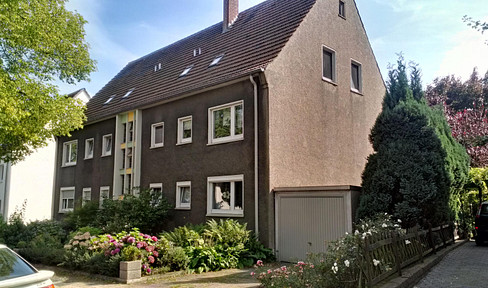 Hell und modern in Waldnähe
