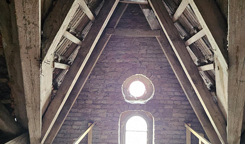 Approved DG (attic) unit | 2 apartments | 161 m² living space | Close to Tempelhofer Feld (park).