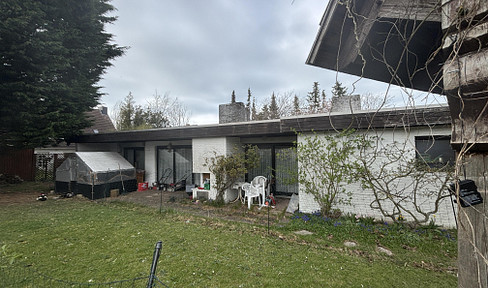 !!!! RESERVED !!! Bungalow in Heiligenhafen - 6 rooms, 1181 m² plot, fireplace & sauna.