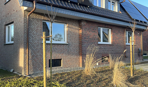 5 Zimmer Masionette-Wohnung, 117qm auf zwei Ebenen mit Balkon und neuwertiger EBK