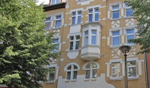 Schöner Wohnen : Helle 3-Zimmer-Wohnung mit IKEA-Einbauküche und Balkon in der Johannesvorstadt