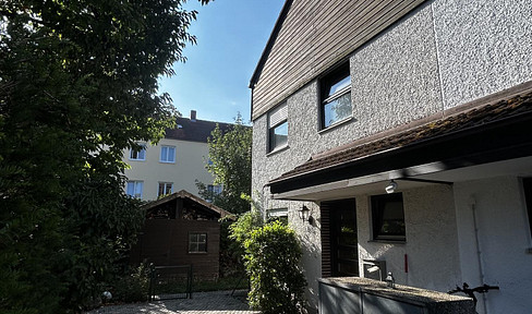 Reihenendhaus in ruhiger und zentrumsnaher Wohnlage von Burghausen -Provisionsfrei-