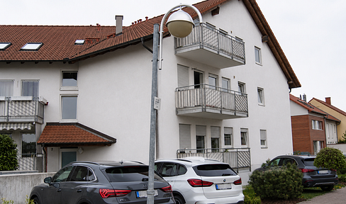Helle 3 Zimmer Wohnung zu verkaufen
