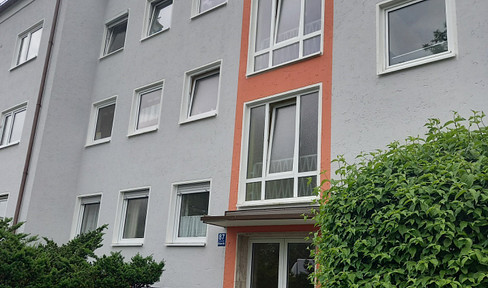 Voll möblierte, zentral und ruhig gelegene 2,5-Zi-Wohnung