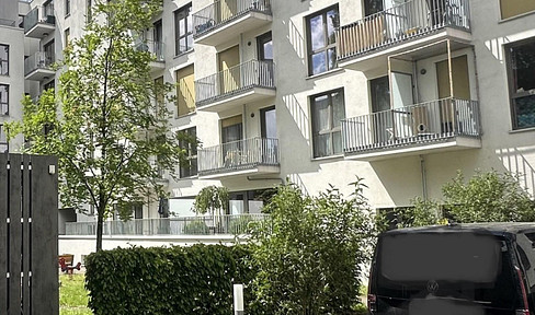 SOFORT BEZUGSFERTIG - MODERNES 30 QM CITY-APARTMENT IM BOOMENDEN BERLIN-ADLERSHOF
