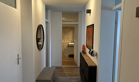 2,5 Zimmer-Wohnung mit Balkon, Garage und PKW-Stellplatz zum Kauf - Provisionsfrei
