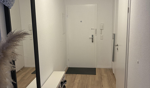Renovated 2-room apartment in a prime location, with fitted kitchen and balcony, available from September 1st, 2026.