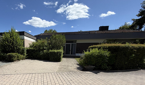 Provisionsfrei vom Eigentümer: 290 m² Wohnhaus - 909 m² Südgrundstück