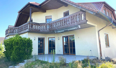 Detached single-family house with a separate apartment and garage, located in a quiet area (cul-de-sac) in Brakel.