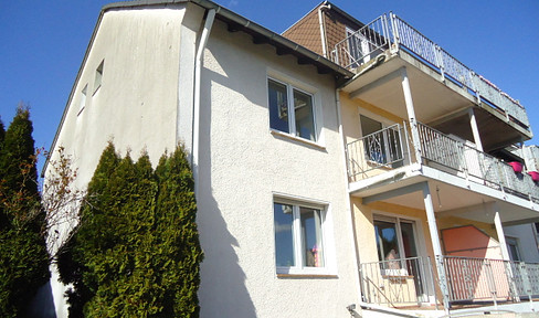 Beautifully renovated 2-room apartment with a south-facing balcony for rent in Dortmund-Kirchlinde, available from November 1st, 2026.