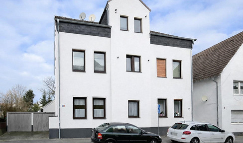 Suitable and renovated apartment for students or young professionals, with 4 rooms + garden - FULLY FURNISHED.
